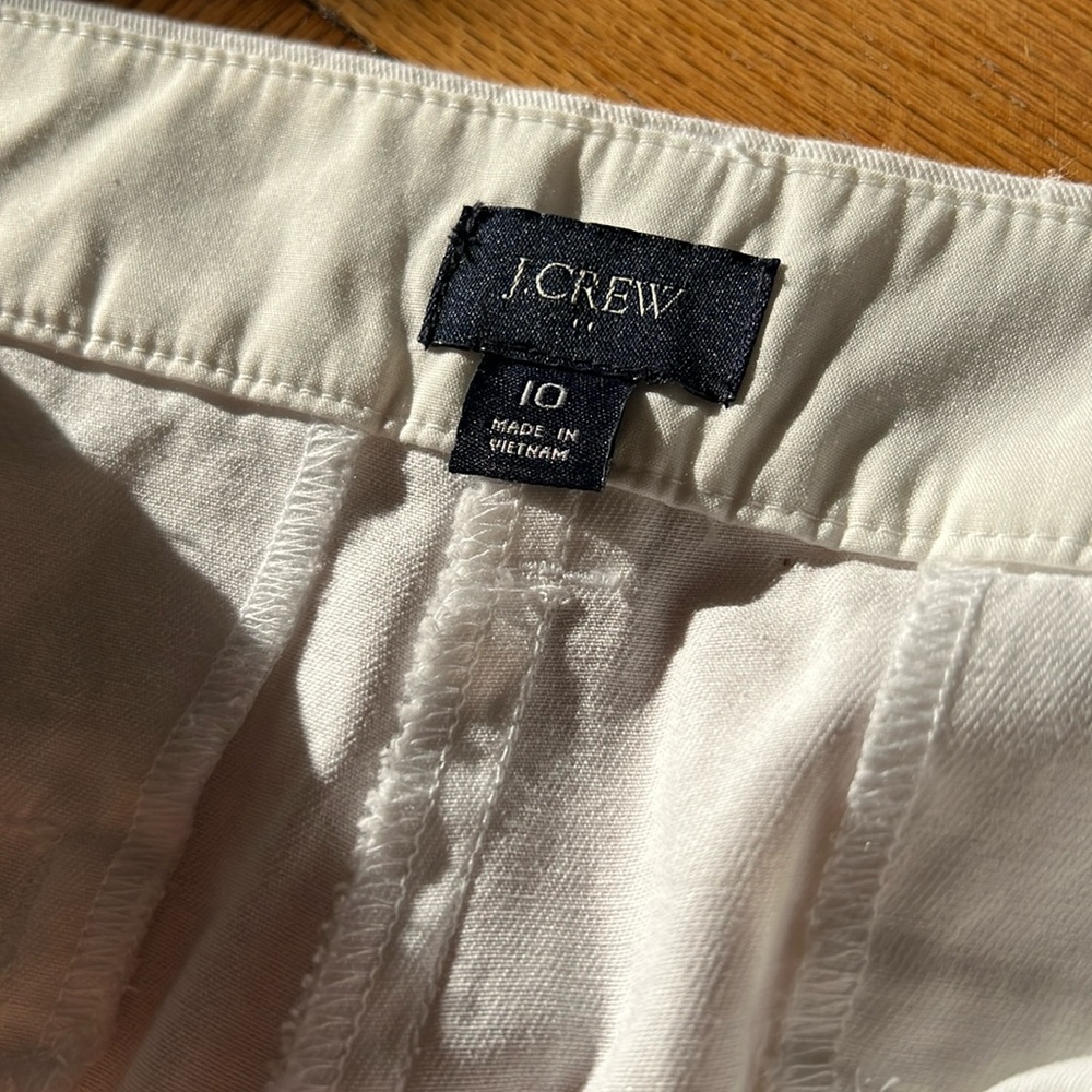 J crew shorts. Exterior 100% cotton.